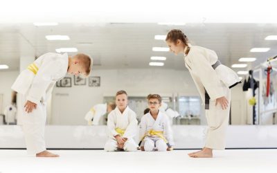 Respekt und Teamwork: Die Grundwerte des Kampfsports für Kinder