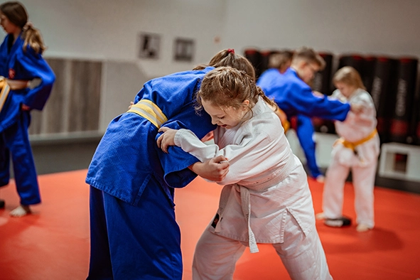 Konzentration durch Kampfsport im Kindergarten